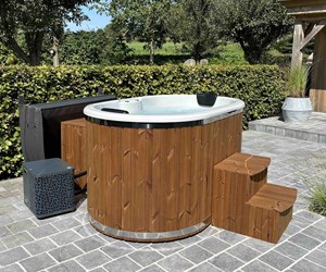 Hottubs van één tot 8 personen - met houtkachel of elektrische warmtepomp